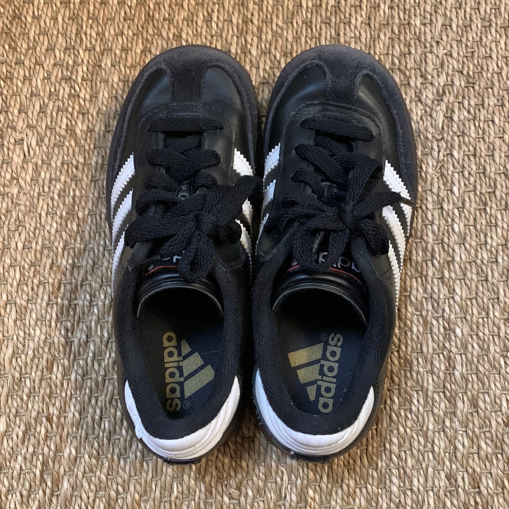 Adidas Sambas